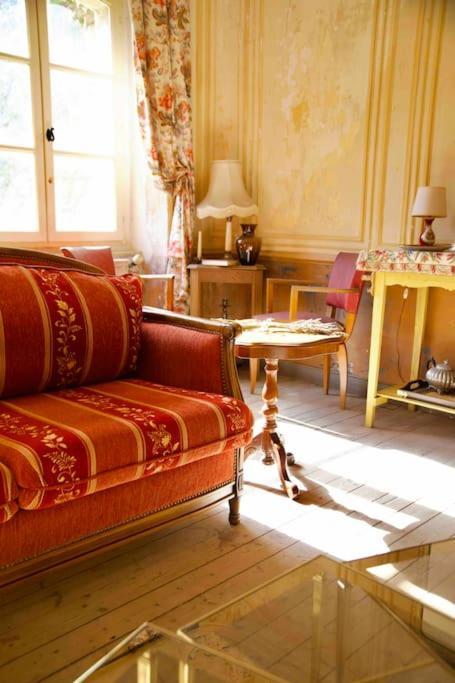 Chambres D'Hotes B&B - Chateau De Sienne Proche Avignon Orange Piscine Riviere Chusclan 外观 照片